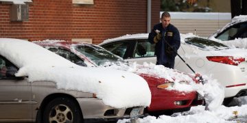미네소타는 ‘폭설’, 플로리다는 ‘홍수’