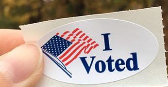 “투표 후 스티커 ‘I voted’ 스티커 가져오면 할인해 드려요”