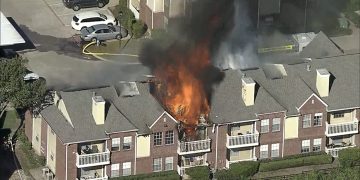 플레이노 아파트 화재 … 두개 유닛 전소