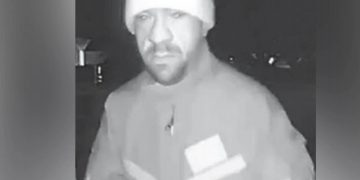 바이든-해리스 후보, 납치 살해 협박범 체포 … 해리스 후보 성폭행 협박도