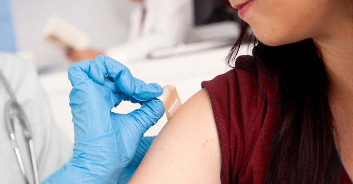 약국체인 CVS 1만 5,000명 신규채용… “코로나 검사, 백신 투여 인력확보”