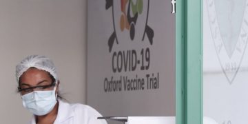 “아스트라제네카 백신 실험 참가자 사망” … 실험 중인 백신 때문인지는 불투명