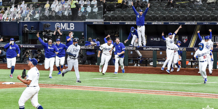 LA 다저스, 32년만에 월드시리즈 우승