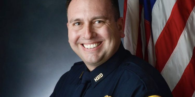 휴스턴 경찰, 사건현장 출동했다가 ‘참변’ … “총상에 사망”