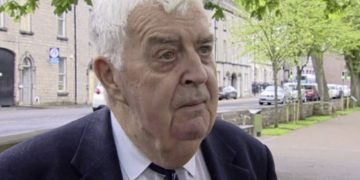 “미국 부통령? 이름몰라 그냥 인도인” … 영국 상원의원 인종차별 ‘논란’