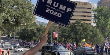 트럼프 지지자들 “4년 더” … “어스틴 다운타운에 수백명 집결”