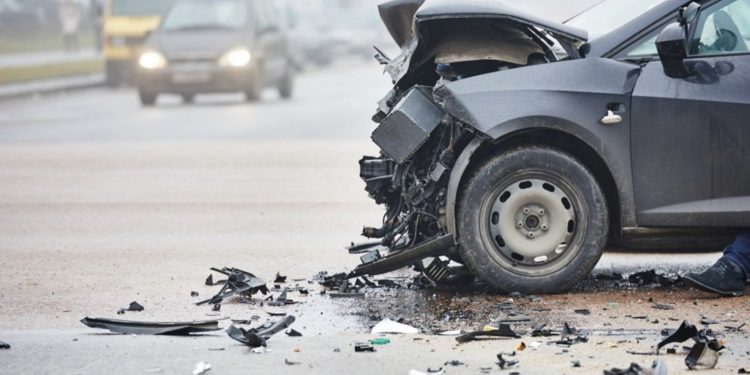 8세 소년, 사고후 부러진 전봇대 전선때문에 전신화상