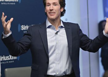 조엘 오스틴 목사의 초대형교회, PPP 440만 달러 받았다