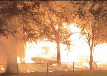 가스폭발로 주택 전소 … “거주자 남성, 자살한 것으로 추정”