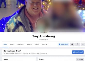 달라스 소방관, 미셸 오바마 합성 사진 올리고 희화화 ‘논란’