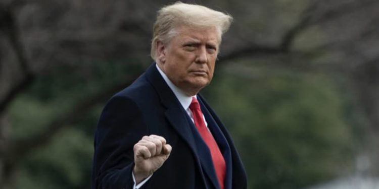 [속보] 트럼프 대통령, 경기부양안 서명 … “연방정부 셧다운 위기면해”