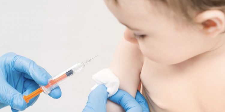 FDA, 화이자백신 긴급사용 승인 … 텍사스 정치, 의료계 “백신 접종 주저말라”