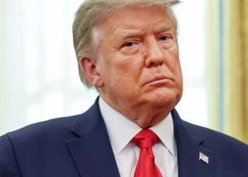 [종합] 트럼프 대통령 경기부양안에 제동 … “현금 지원 상향, 불필요 항목 삭제하라”