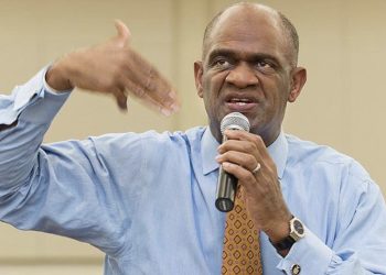 휴스턴 연합감리교회 전 담임목사 사기죄로 6년 형