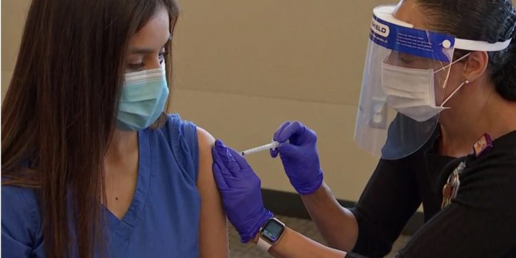 달라스, 다음주부터 65세 이상 일반인 백신 접종 … “예약필수”