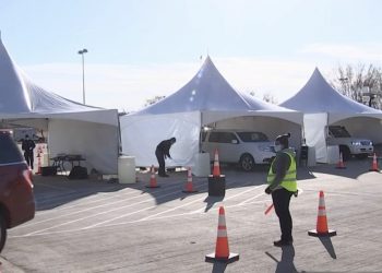 덴튼 카운티, 드라이브뜨루 백신 접종 센터 개설