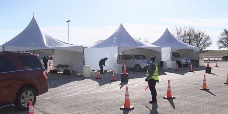 덴튼 카운티, 드라이브뜨루 백신 접종 센터 개설