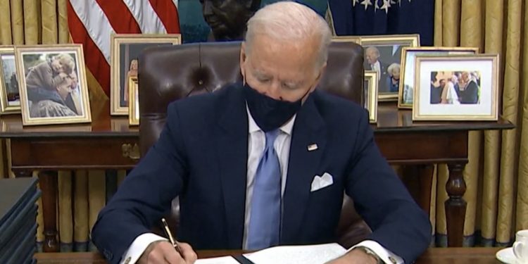 바이든 행정부, 코로나19와 전쟁 ‘바로 시작’