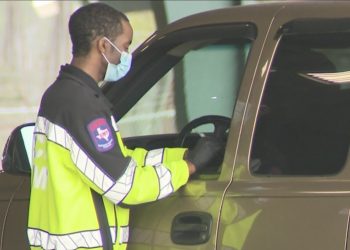 돈많은 외국인, 미국으로 ‘백신관광’ … “거주민 확인절차 반드시 필요”