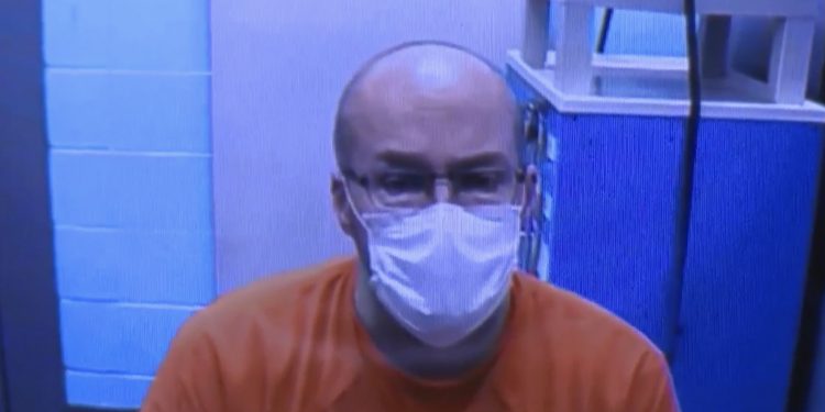 모더나백신 폐기한 약사 ‘백신음모론’ 신봉자 … “백신이 DNA 조작”