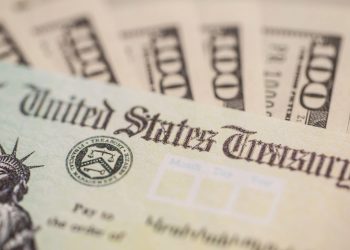 2차 현금지원, 17세 이상 자녀는 해당 안돼 … 대학생들 “또 제외? 불만”