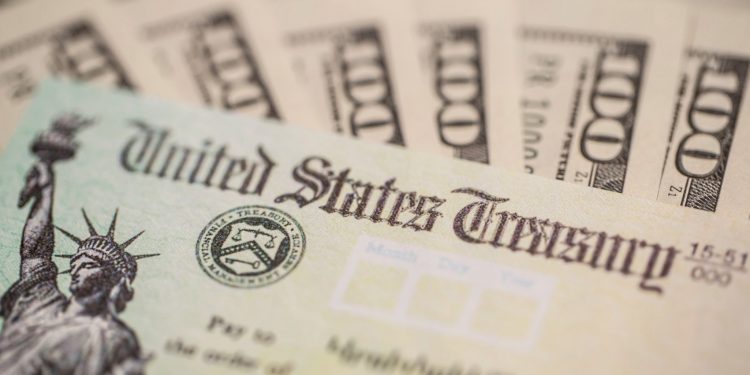 2차 현금지원, 17세 이상 자녀는 해당 안돼 … 대학생들 “또 제외? 불만”