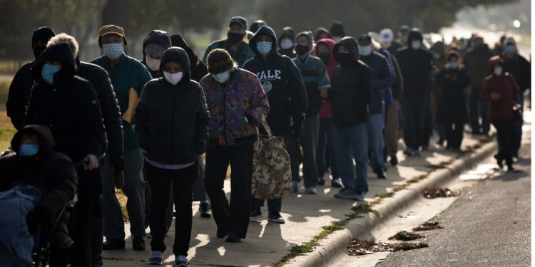 “취약계층 우선배포? 백신공급량 줄이겠다” … 텍사스 주정부, 달라스 카운티에 협박
