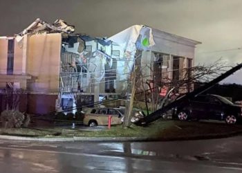 [사진뉴스] 앨라바마, 토네이도에 가옥수십여채 파손 … “1명 사망, 20명 부상”