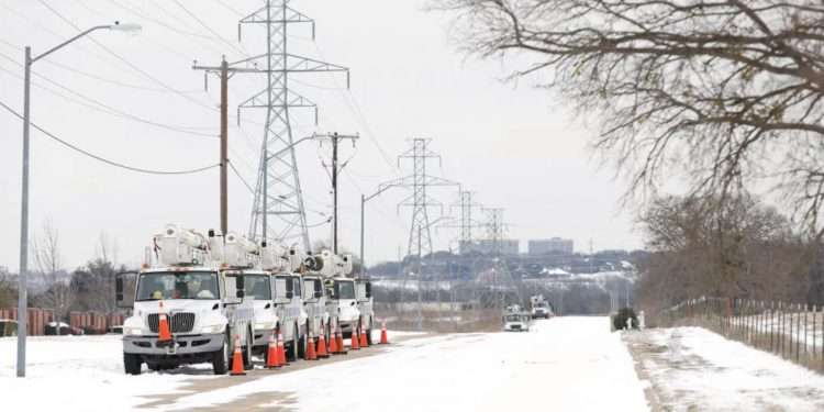텍사스 최악의 전력난 … “2011년 대규모 정전사태 겪고도 재정비 안했다”