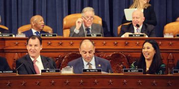 민주당, 경기부양책 세부 입법안 공개 … “연소득 7만 5천달러 미만에 현금 1,400달러”