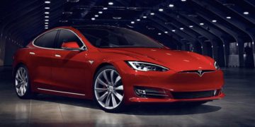 테슬라, 터치스크린 오류로 리콜 … “모델S 와 모델X SUV”