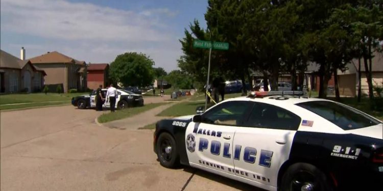 도로위에서 발견된 4살 아이 시신 … “18세 용의자 체포”