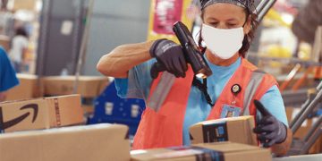 아마존, 7만 5,000명 신규채용 및 임금인상