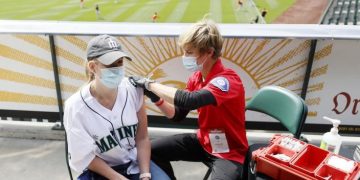 CDC, 5월에 확진자 급증 예상 … “통제완화, 변이바이러스 확산”
