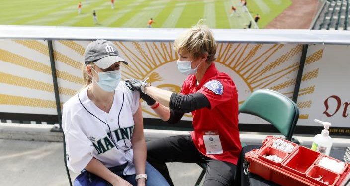 CDC, 5월에 확진자 급증 예상 … “통제완화, 변이바이러스 확산”