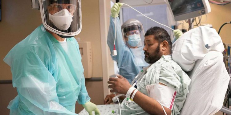 텍사스, 코로나19 감염확산 ‘심각’ … “입원환자 4,000명 돌파, 3월 이후 최고”