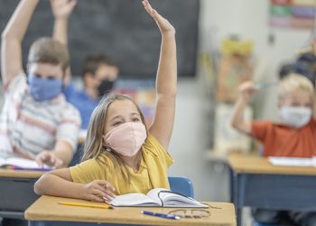 미국소아과학회, “가을학기 대면수업, 마스크 착용하라”