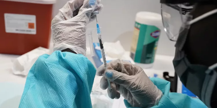 [속보] 9월 20일부터 전국민 부스터샷 접종 … “화이자와 모더나 백신”