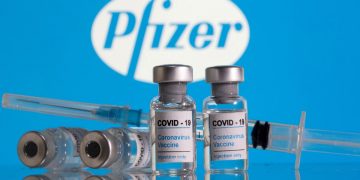 FDA, 화이자 백신 첫 정식 승인
