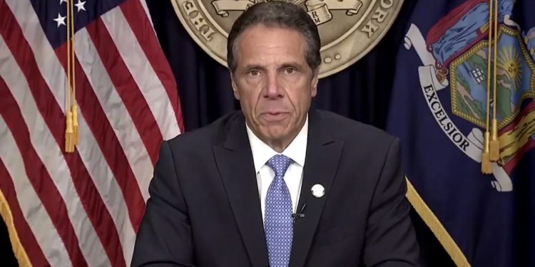 11명 성추행 의혹, 앤드류 쿠오모 뉴욕주지사 ‘사임’