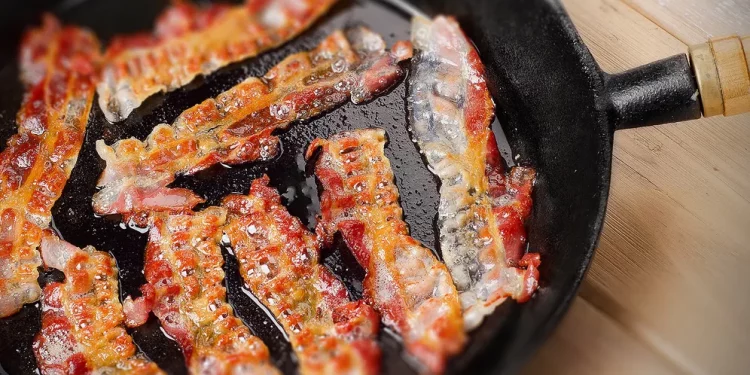 베이컨 가격, 40년만에 최고치 … “1년전보다 28% 올라”