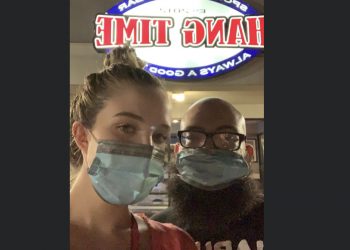 식당에서 마스크 착용했다가 쫒겨난 부부