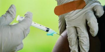 FDA, 화이자 코로나19 부스터샷 승인