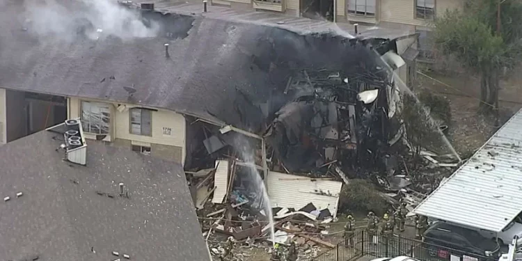 29일(수) 오전, 달라스에서 아파트 폭발 … “소방관 3명 중태”