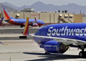사우스웨스트 항공, 주말에 이어 오늘(11일)도 수백편 결항