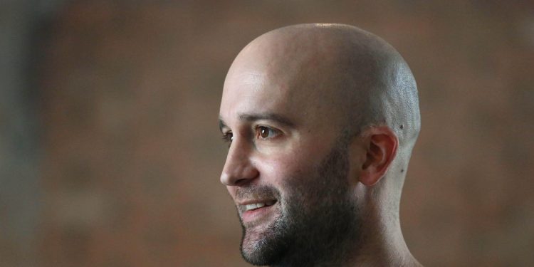 달라스 유명 헬스 트레이너, 몰카 촬영 혐의 ‘체포’