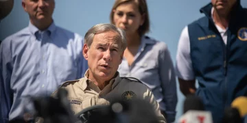 텍사스 주지사 “모든 기업체, 백신의무화 금지”