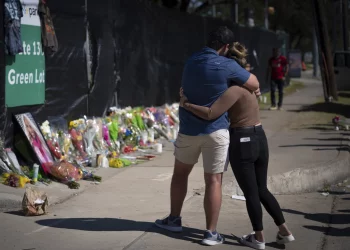 [종합] “도와달라” 요청 있었지만 1시간이나 지속된 공연 … “지옥이었다”
