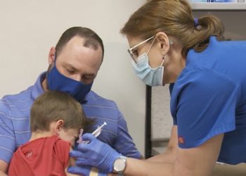 CDC, 5세-11세 코로나19 백신 공식 권고 … “이번 주부터 접종가능”