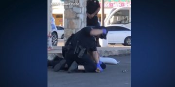 오스틴 경찰, 노숙인 여성 얼굴 가격 … APD “여성이 먼저 폭행”